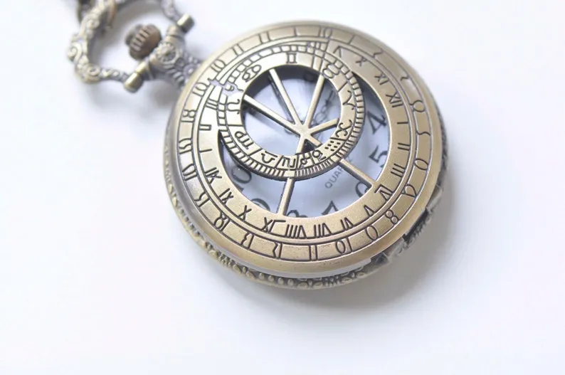 1 PC Antique Bronze Round Pocket Watch Necklace A978