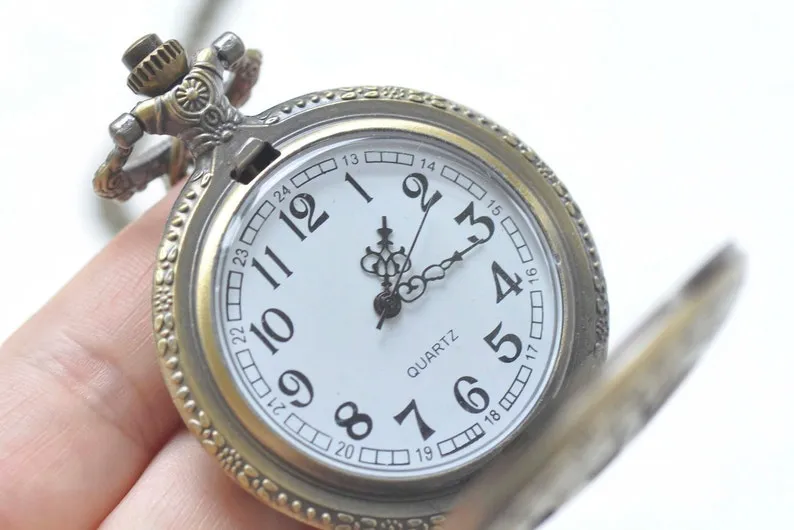 1 PC Antique Bronze Round Pocket Watch Necklace A978