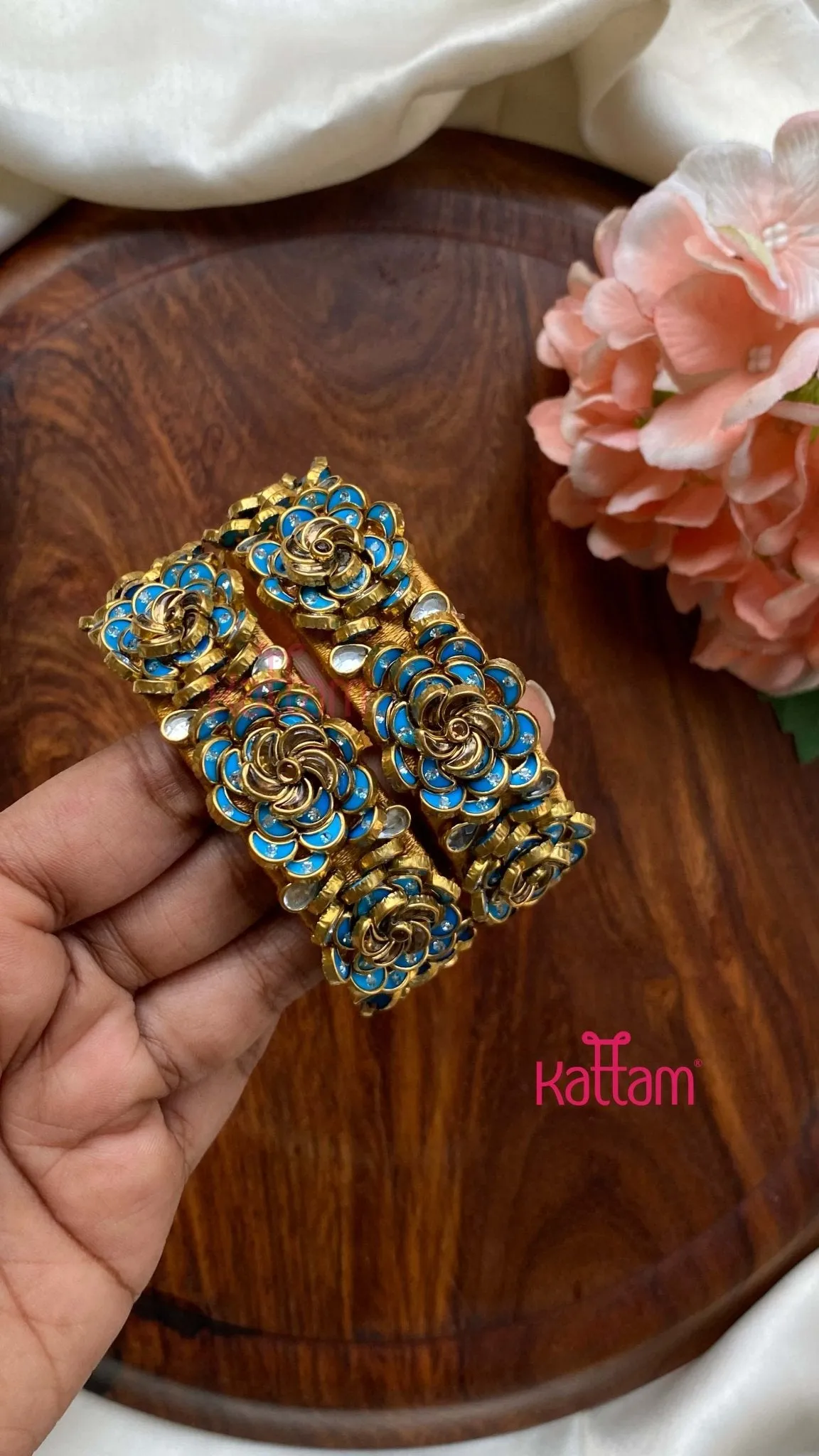 3D Kundan Rose Bangle Set - Skyblue