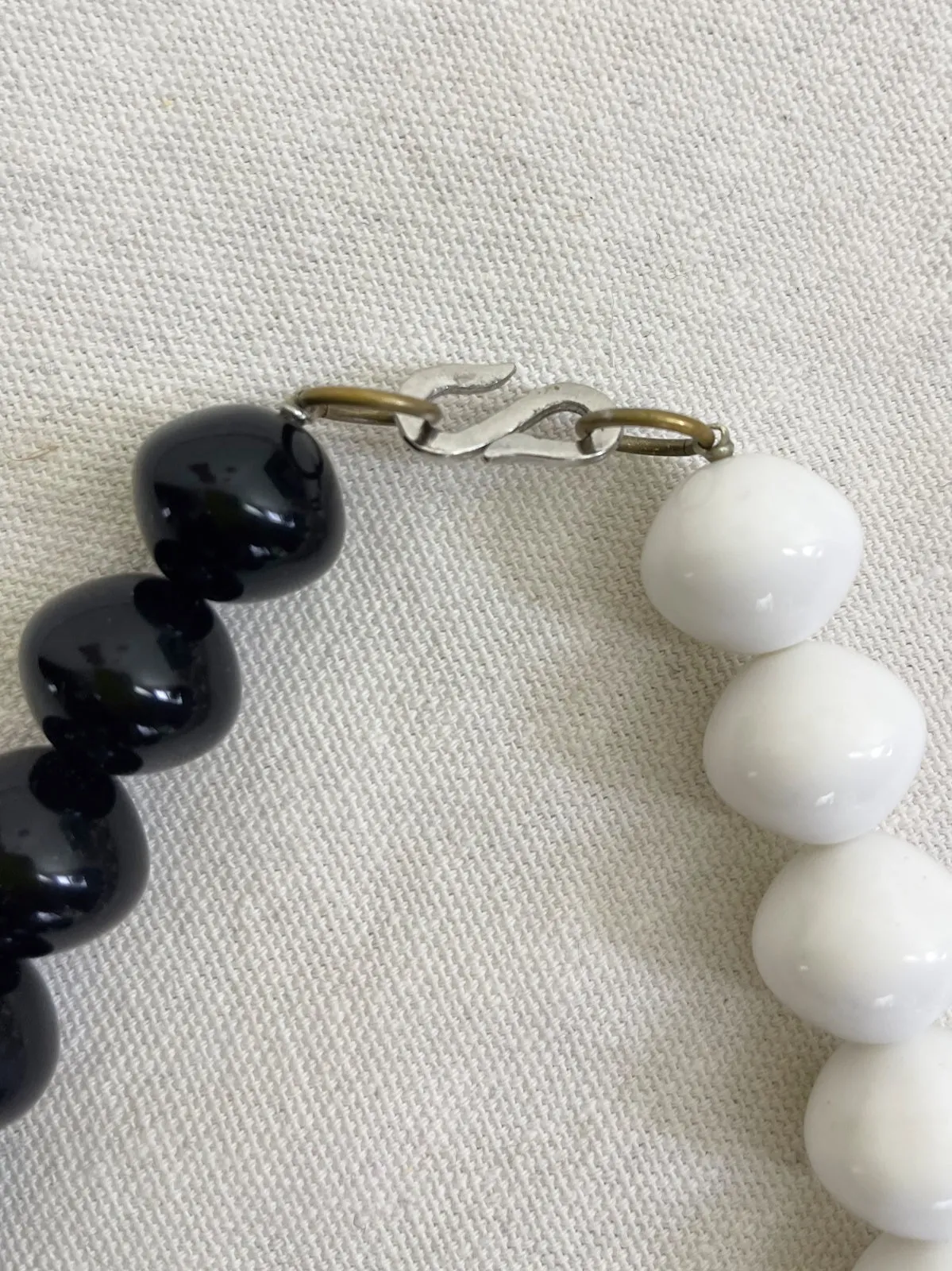 60's Black & White Beaded Necklace