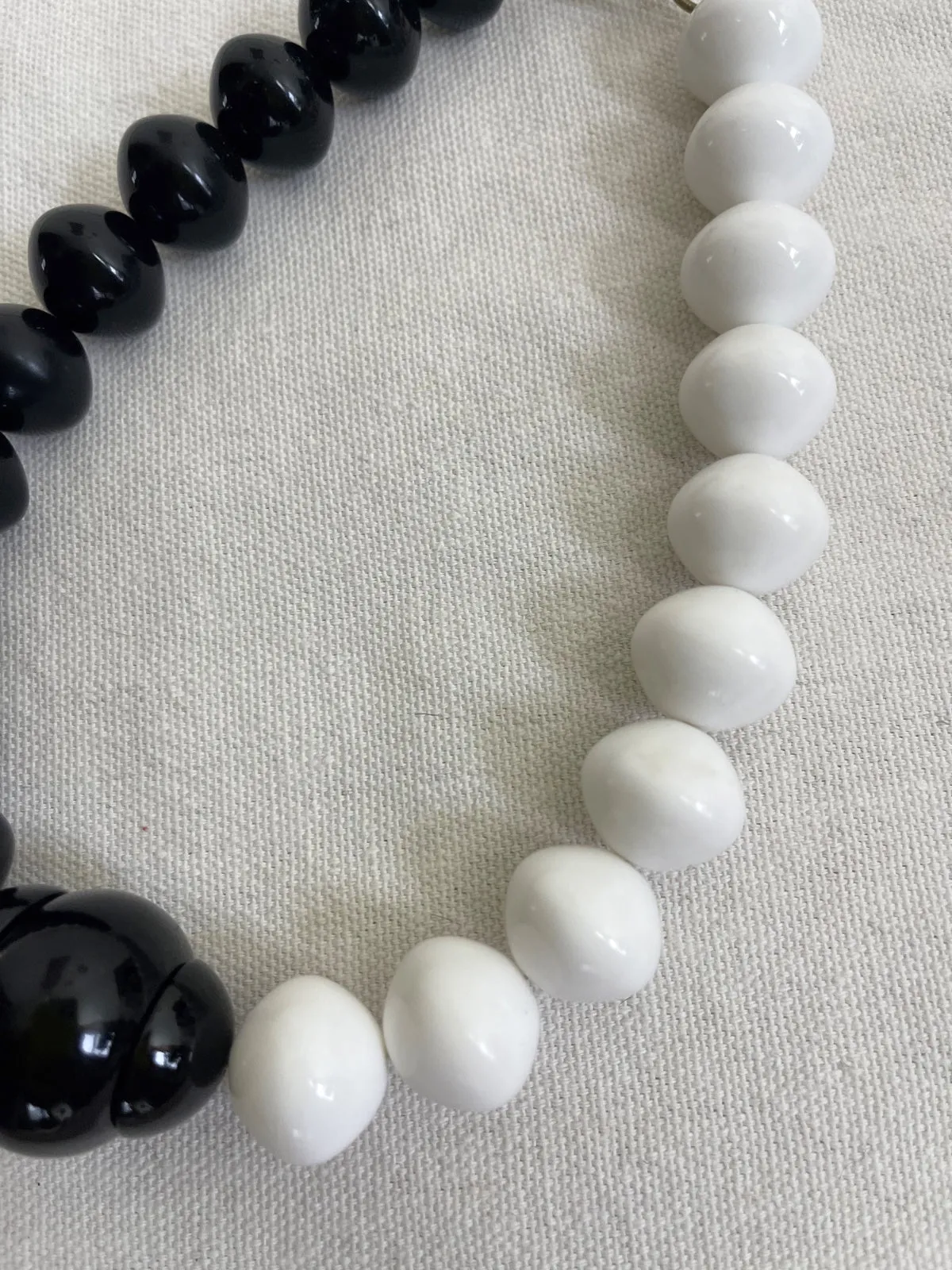 60's Black & White Beaded Necklace