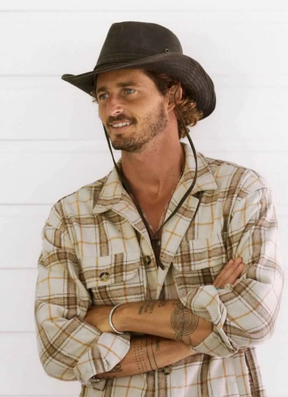 A--Conner's Men's Bounty Hunter Weathered Cotton Outback Hat with Chin Cord