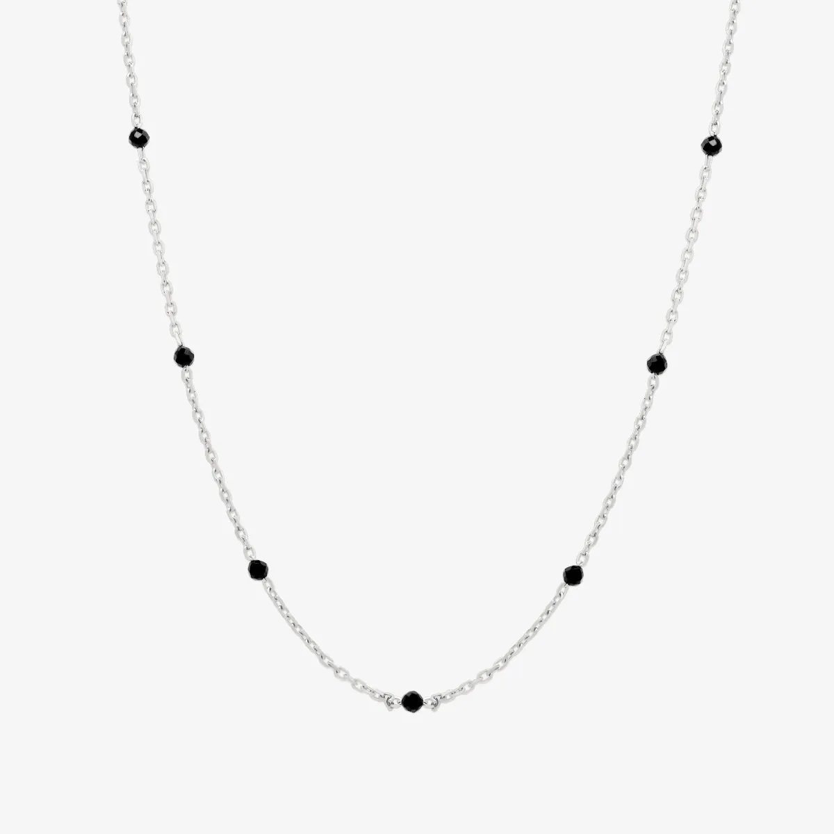 Black spinel relay necklace