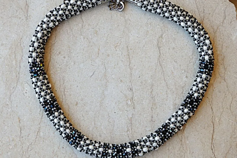 Black white necklace