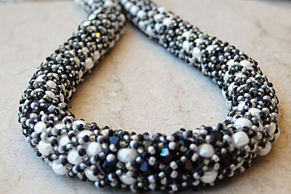 Black white necklace