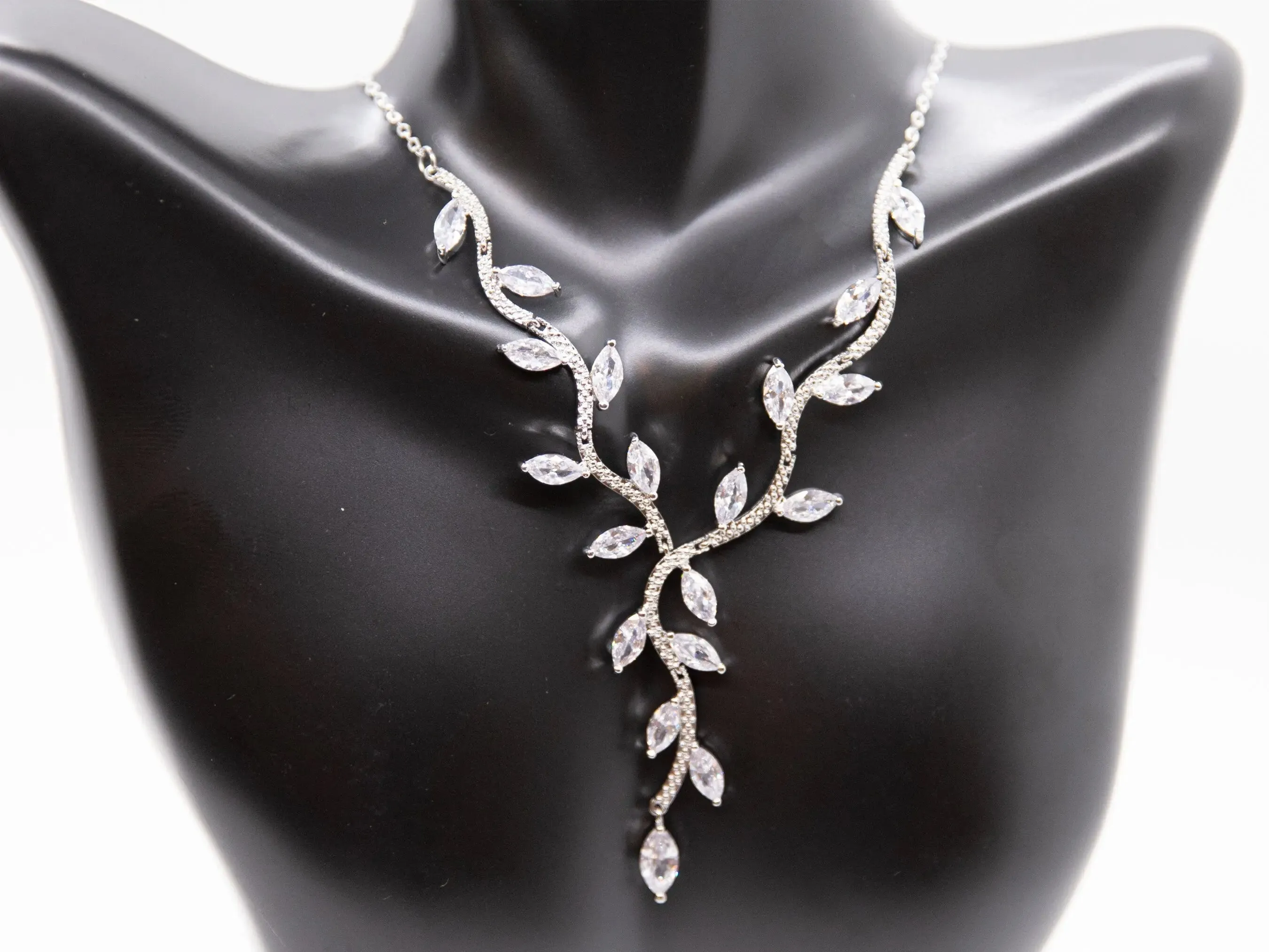 Bridal jewelry set, Wedding jewelry, Vine Necklace and Earrings
