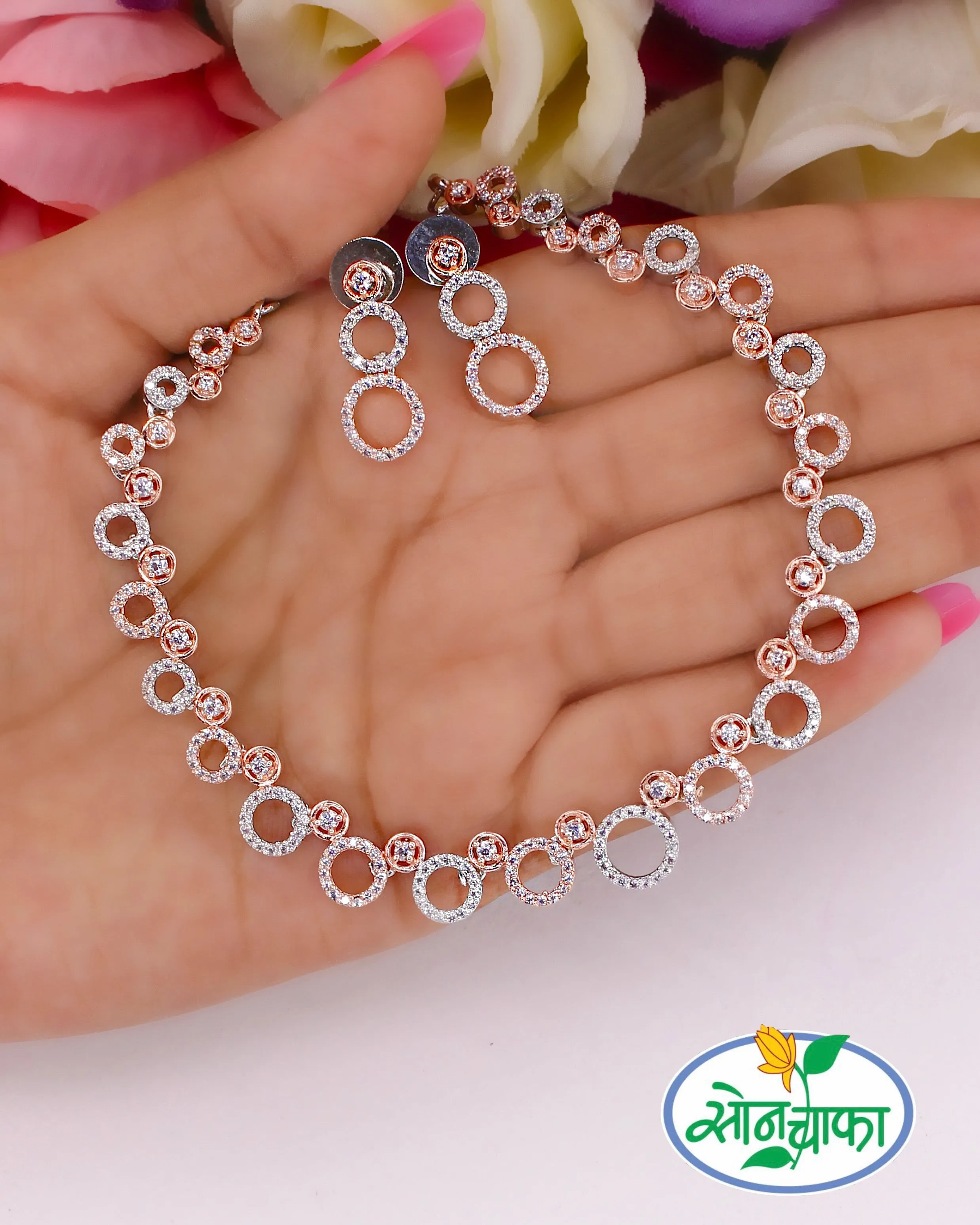 CIRCLE DIAMOND NECKLACE