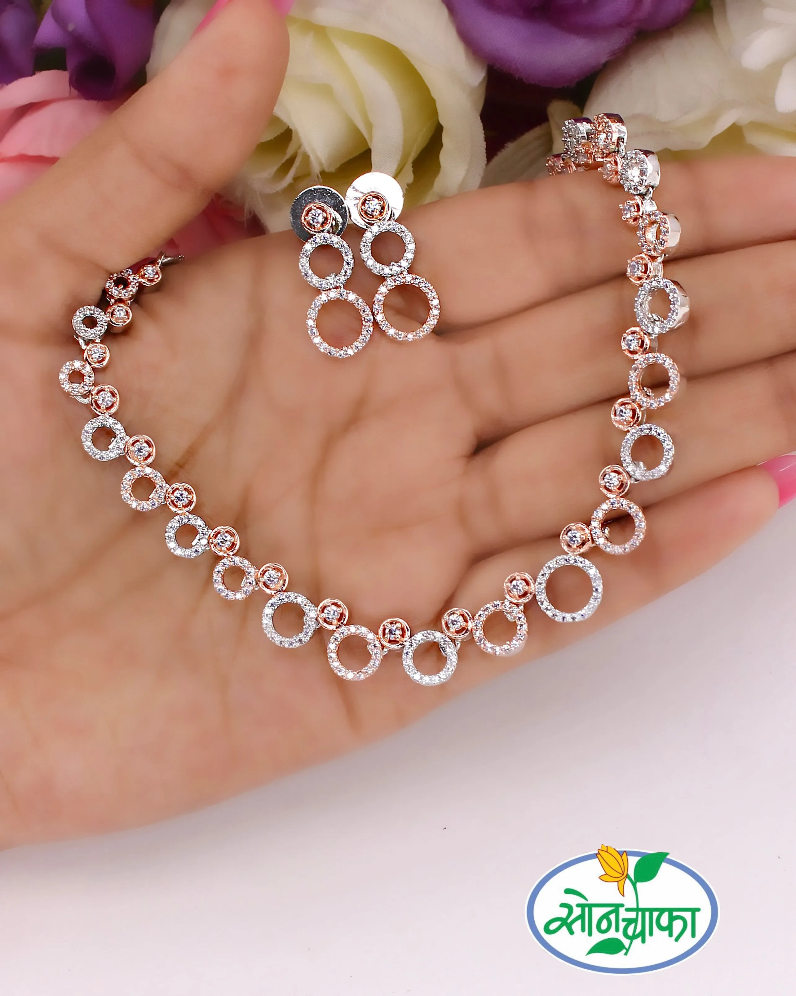 CIRCLE DIAMOND NECKLACE