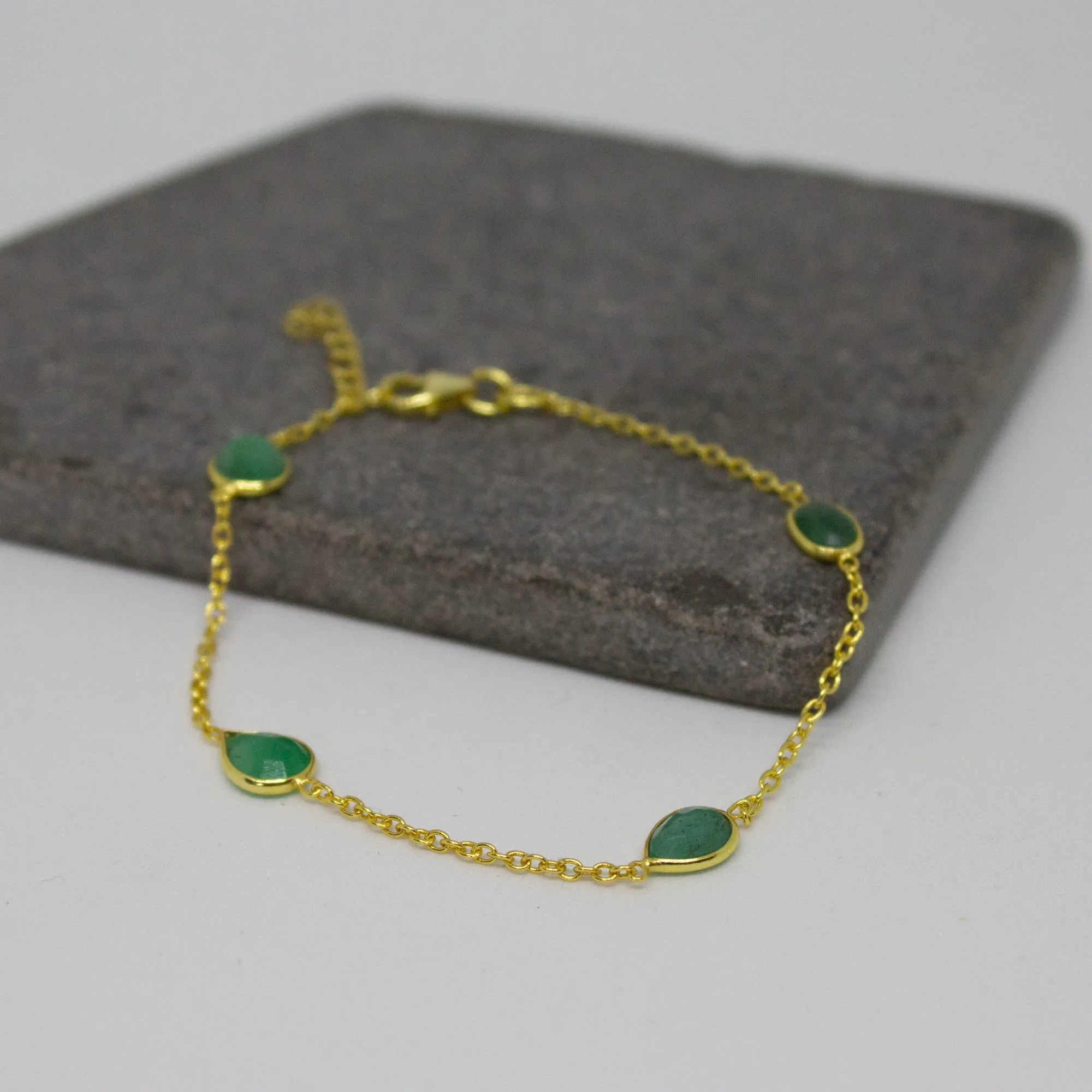 Emerald and Gold Chain Bracelet