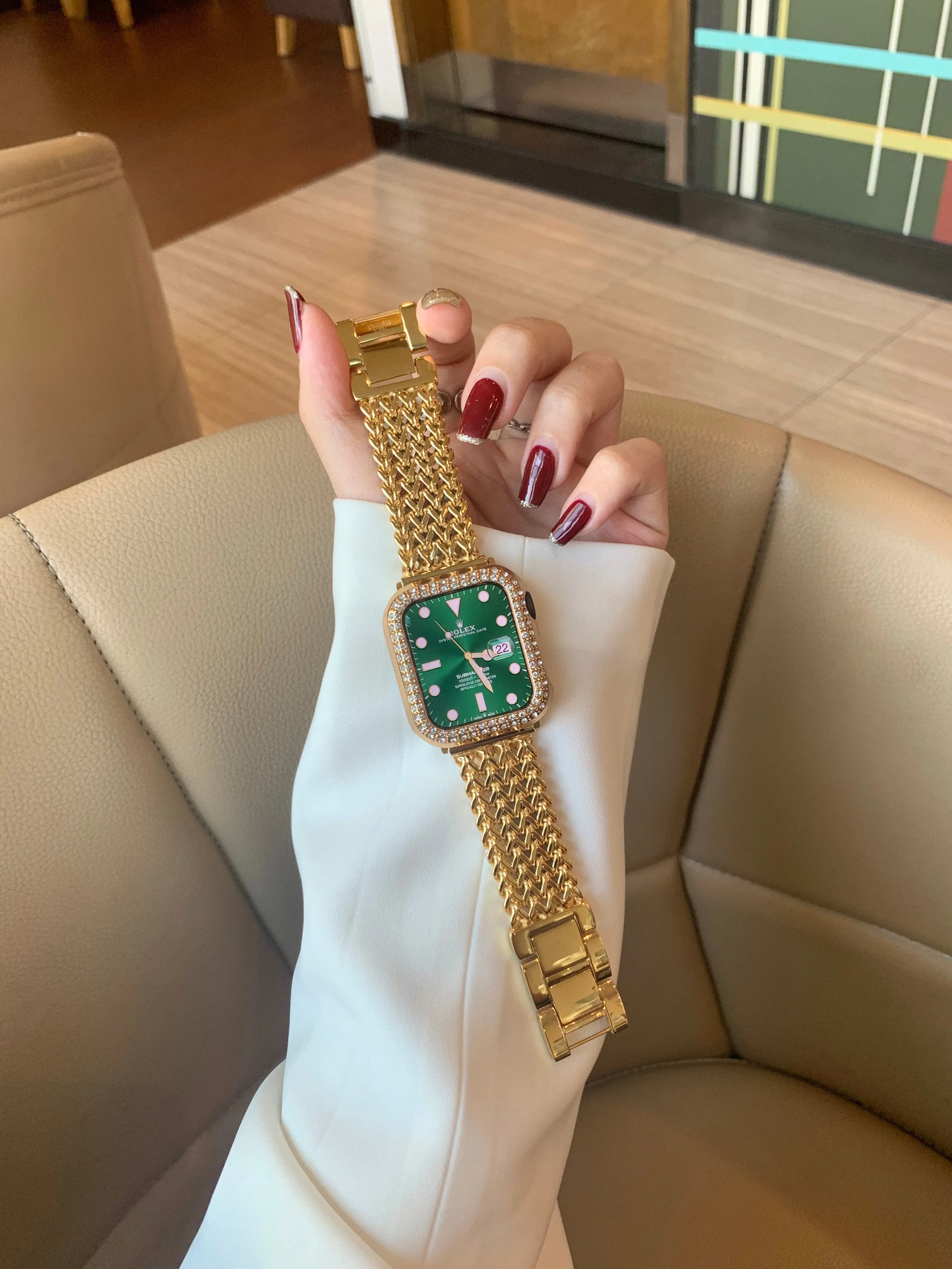Gold Apple Watch Band 45mm 44mm 42mm 41mm 40mm 38mm, Apple Watch Strap, Apple Watch Armband, Metal Apple Watch bands, Apple Watch Band Women