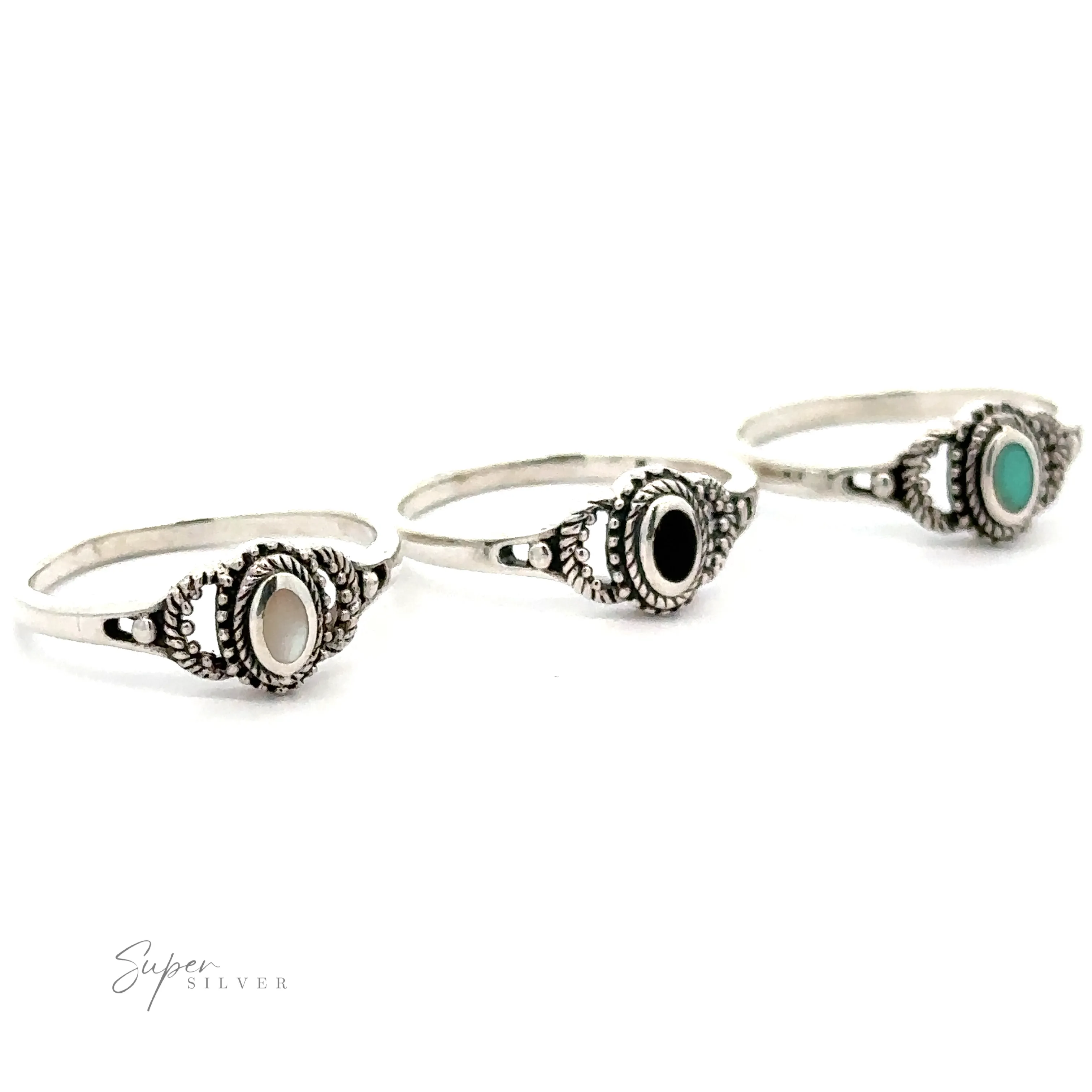 Inlaid Oval Stone Ring with Rope Texture