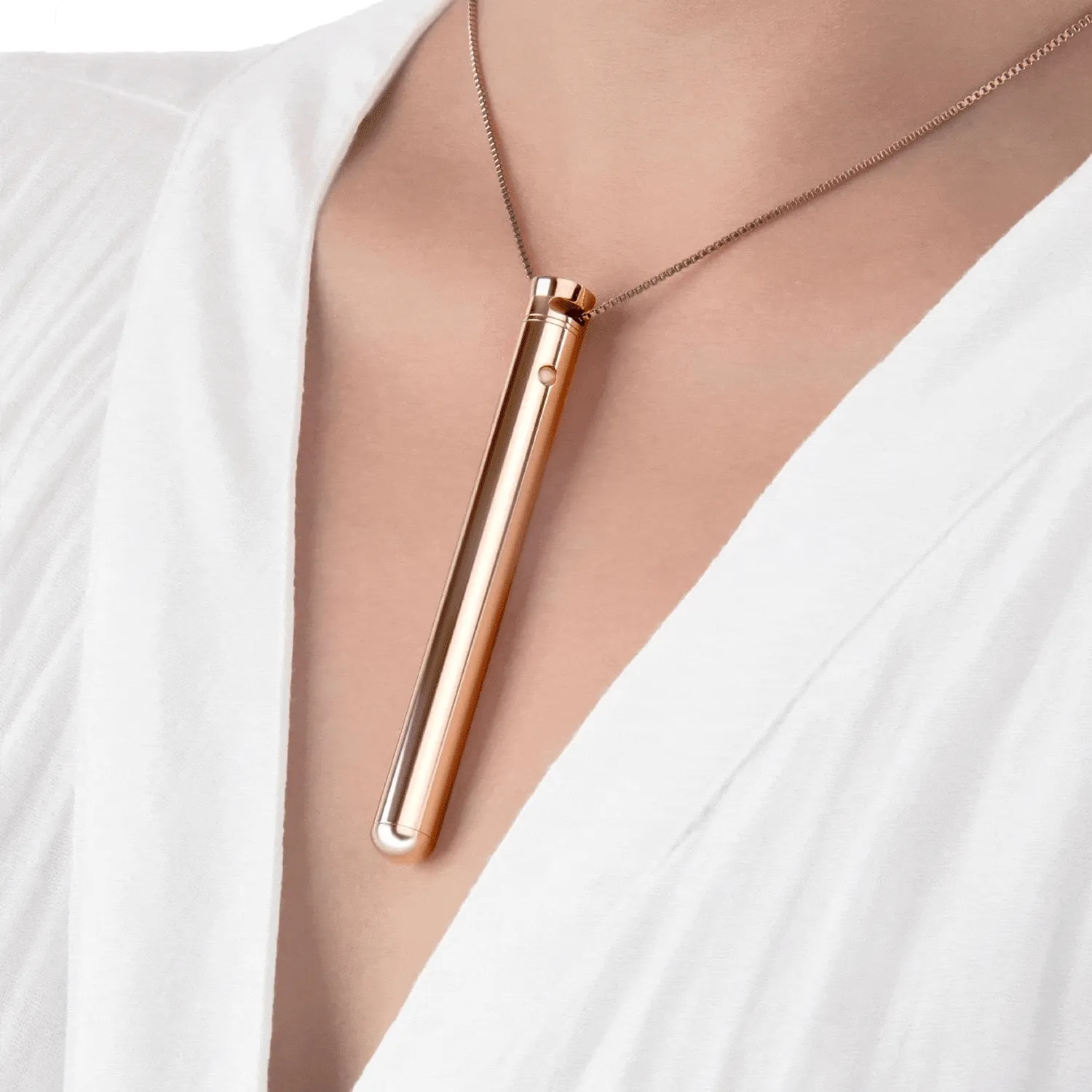 Le Wand Necklace Vibrator
