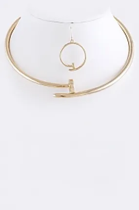 Nail Collar Necklace