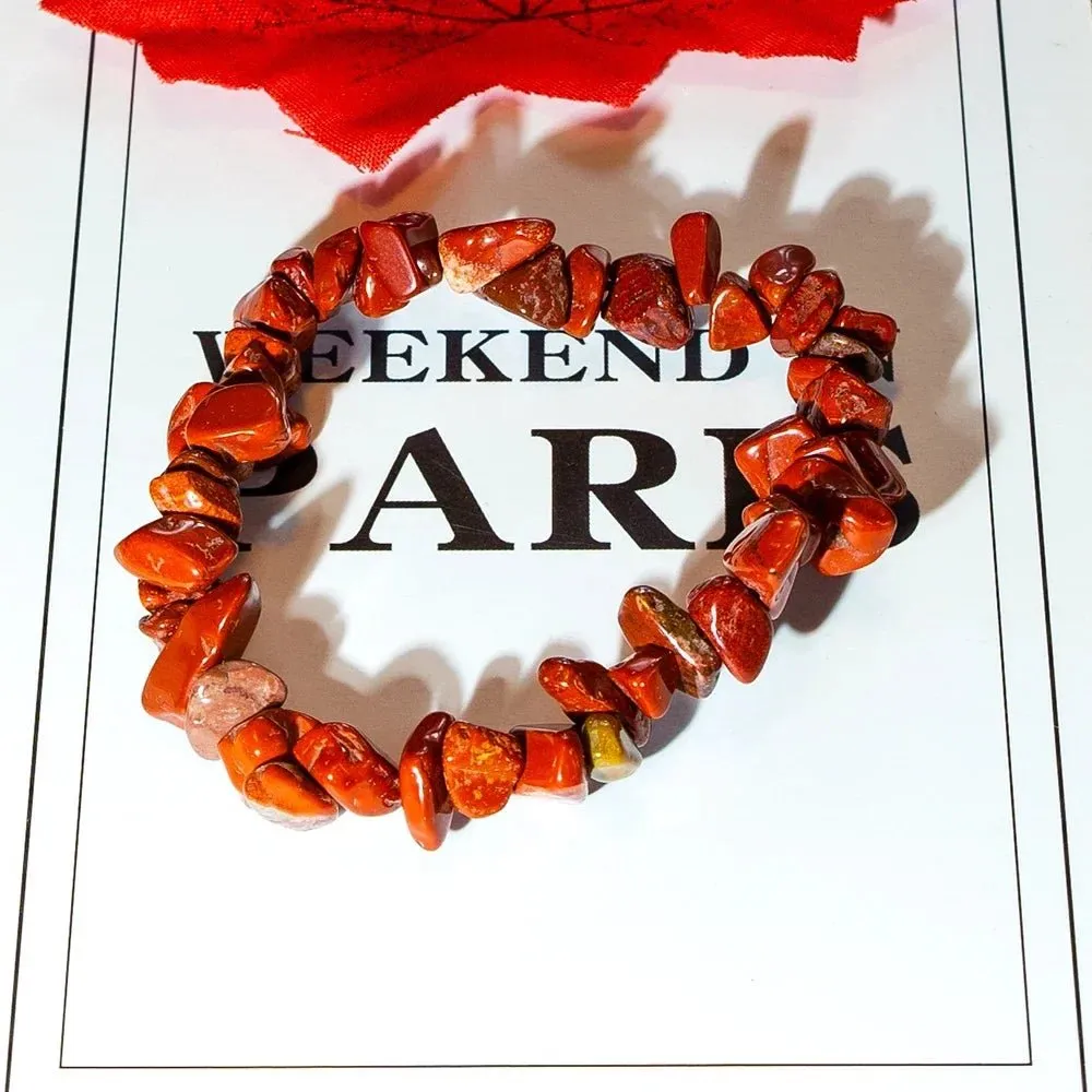 Natural Crystal Crushed Stone Bracelet Irregular Reiki Lucky Elastic Bracelet Ladies Fashion Strawberry Crystal Amethyst Jewelry