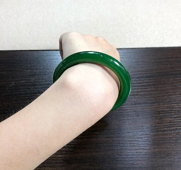 Natural Jade Bangle Nephrite Bangle Internal Diameter 55.9mm NBE012