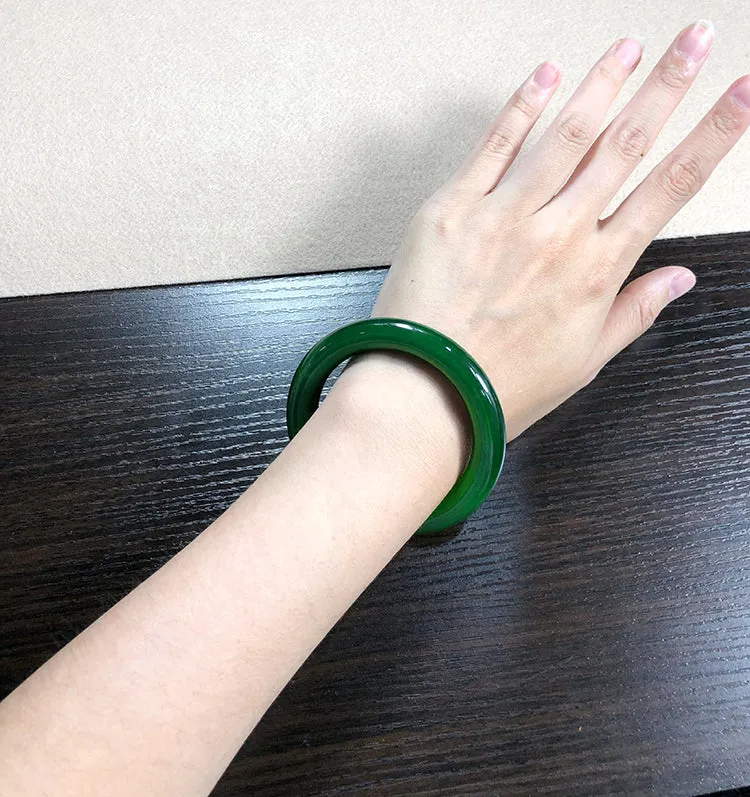Natural Jade Bangle Nephrite Bangle Internal Diameter 55.9mm NBE012