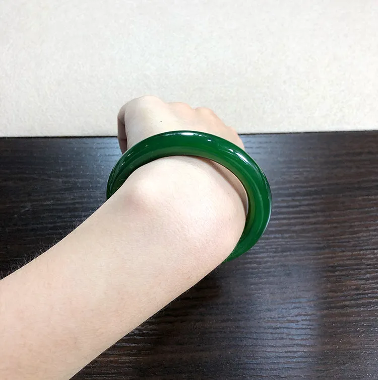 Natural Jade Bangle Nephrite Bangle Internal Diameter 55.9mm NBE012