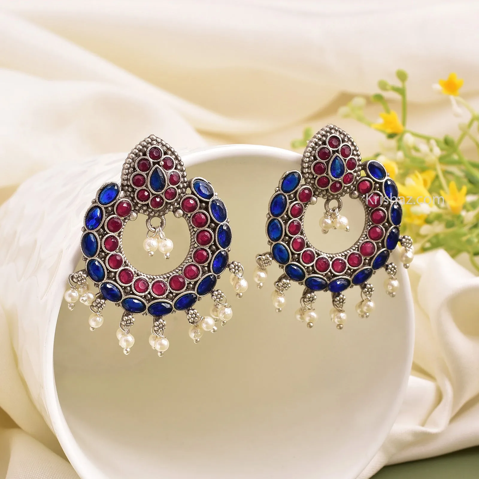 Nora Chandbali Earrings