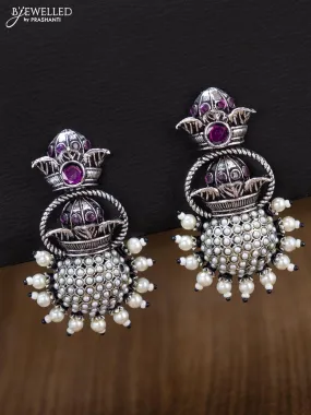 Oxidised earring with ruby stones and pearl
