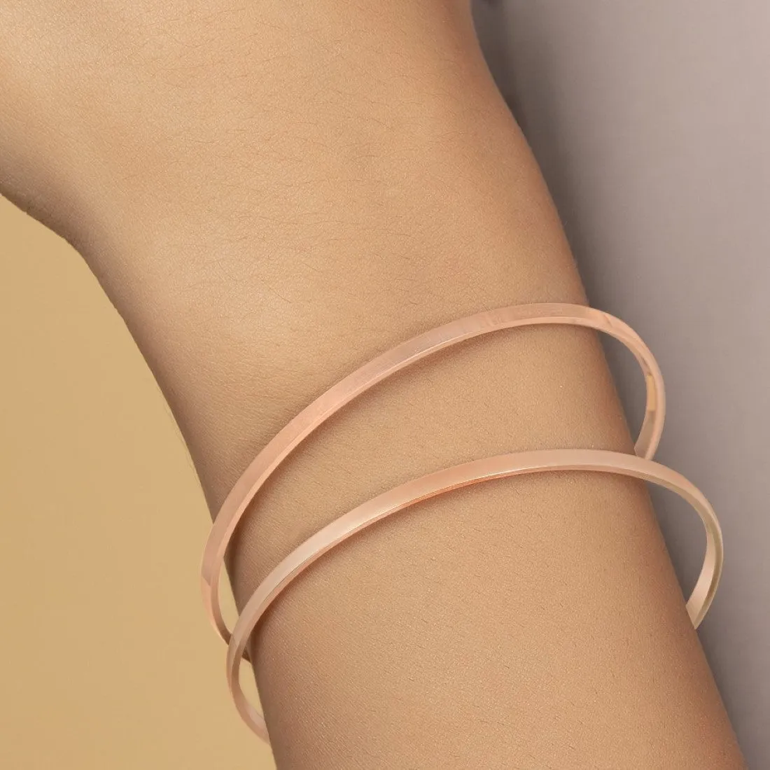 Rosy Splendor Rose Gold-Plated 925 Sterling Silver Bangle