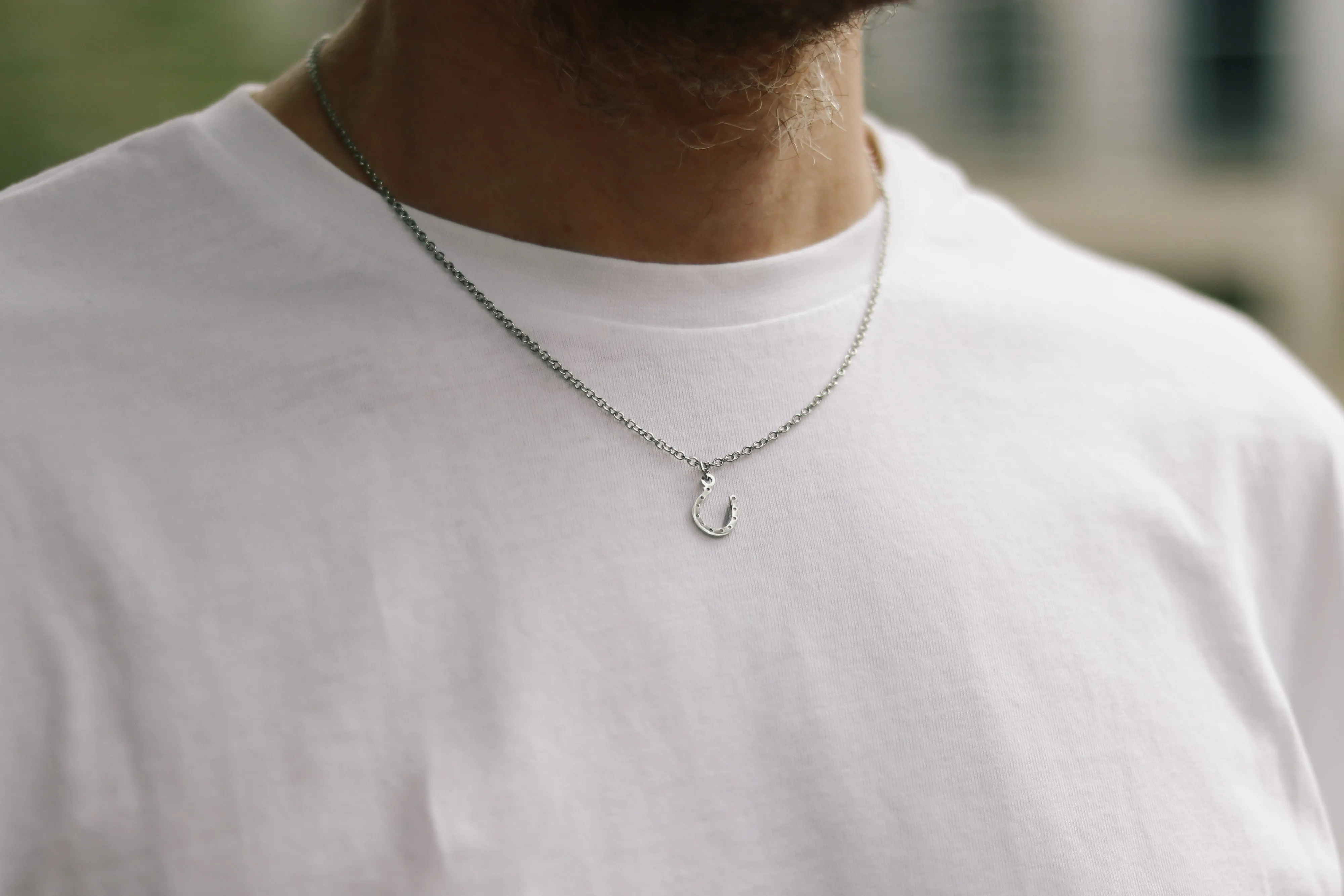 Small silver horseshoe necklace for men, stainless steel chain necklace, waterproof