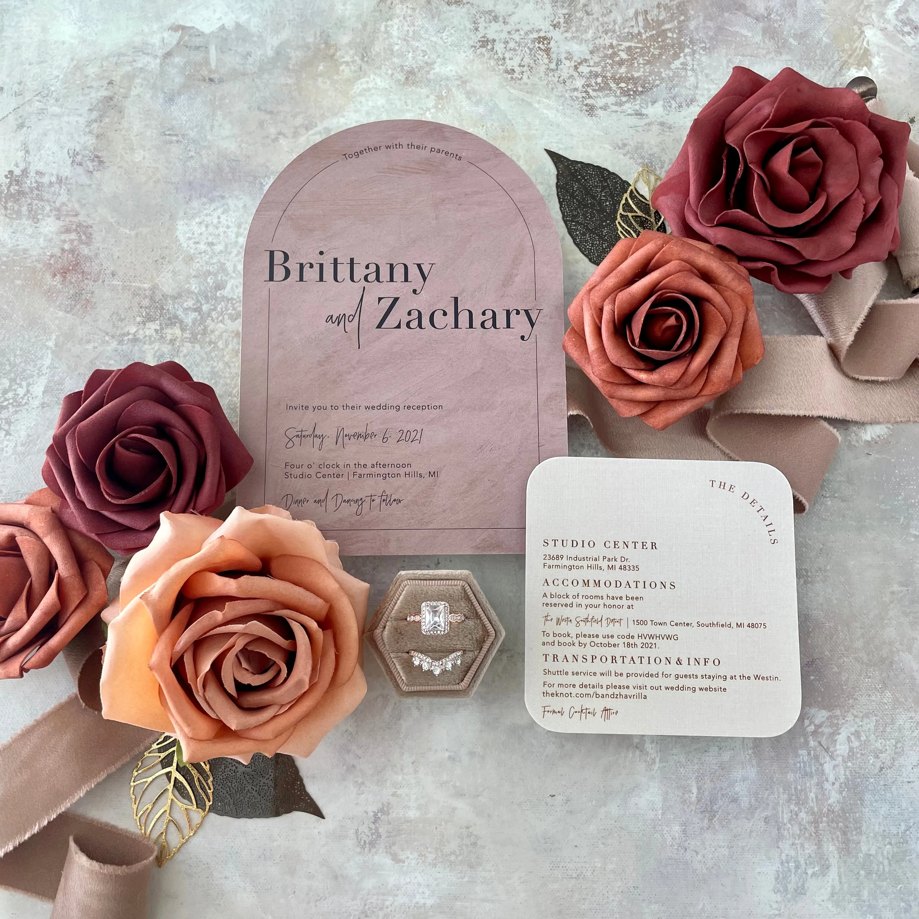 Tan Ring Box
